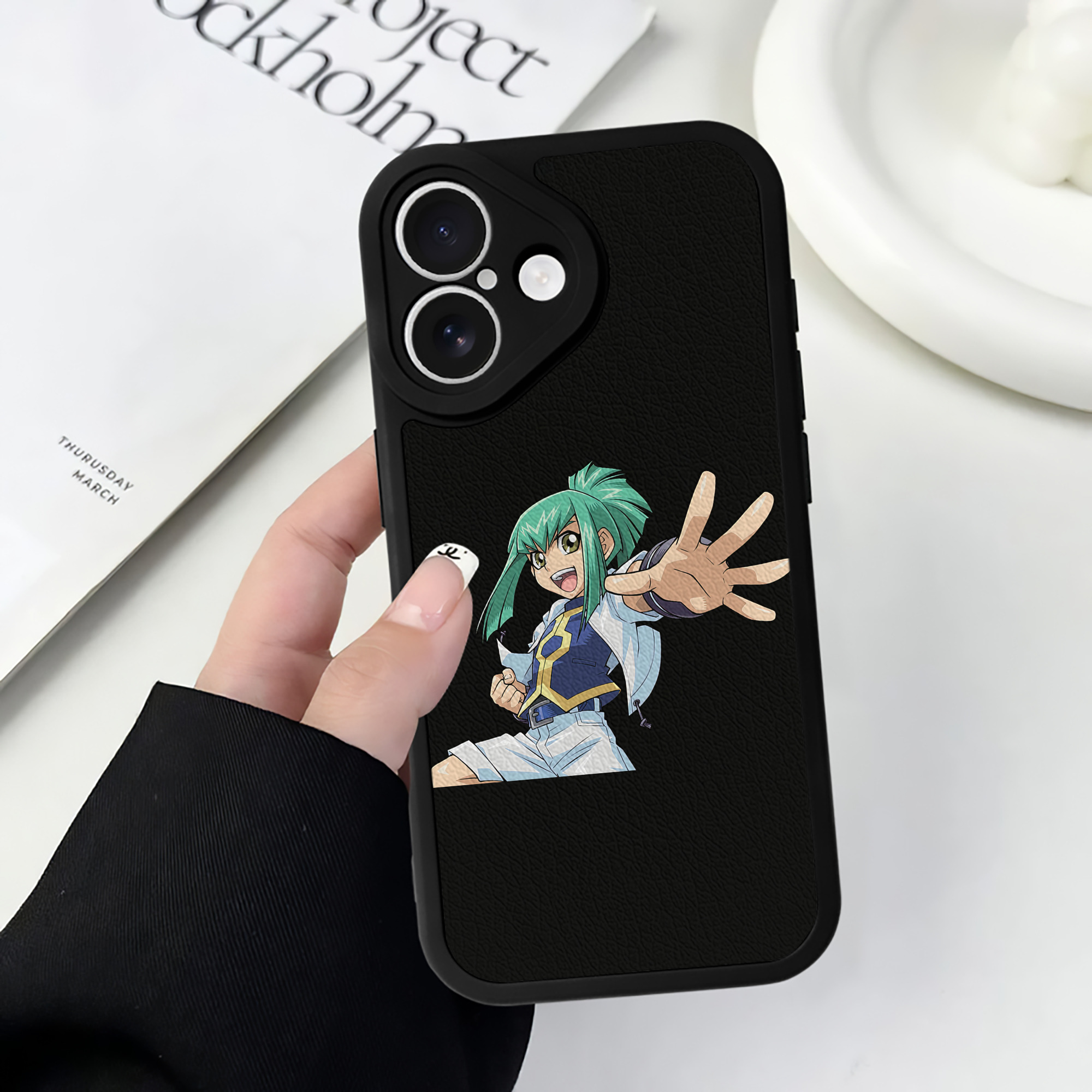 遊☆戯☆王 Yu-Gi-Oh! 【iPhone 16シリーズ対応】シリコンスマホケース（レザー調） 材質：シリコン